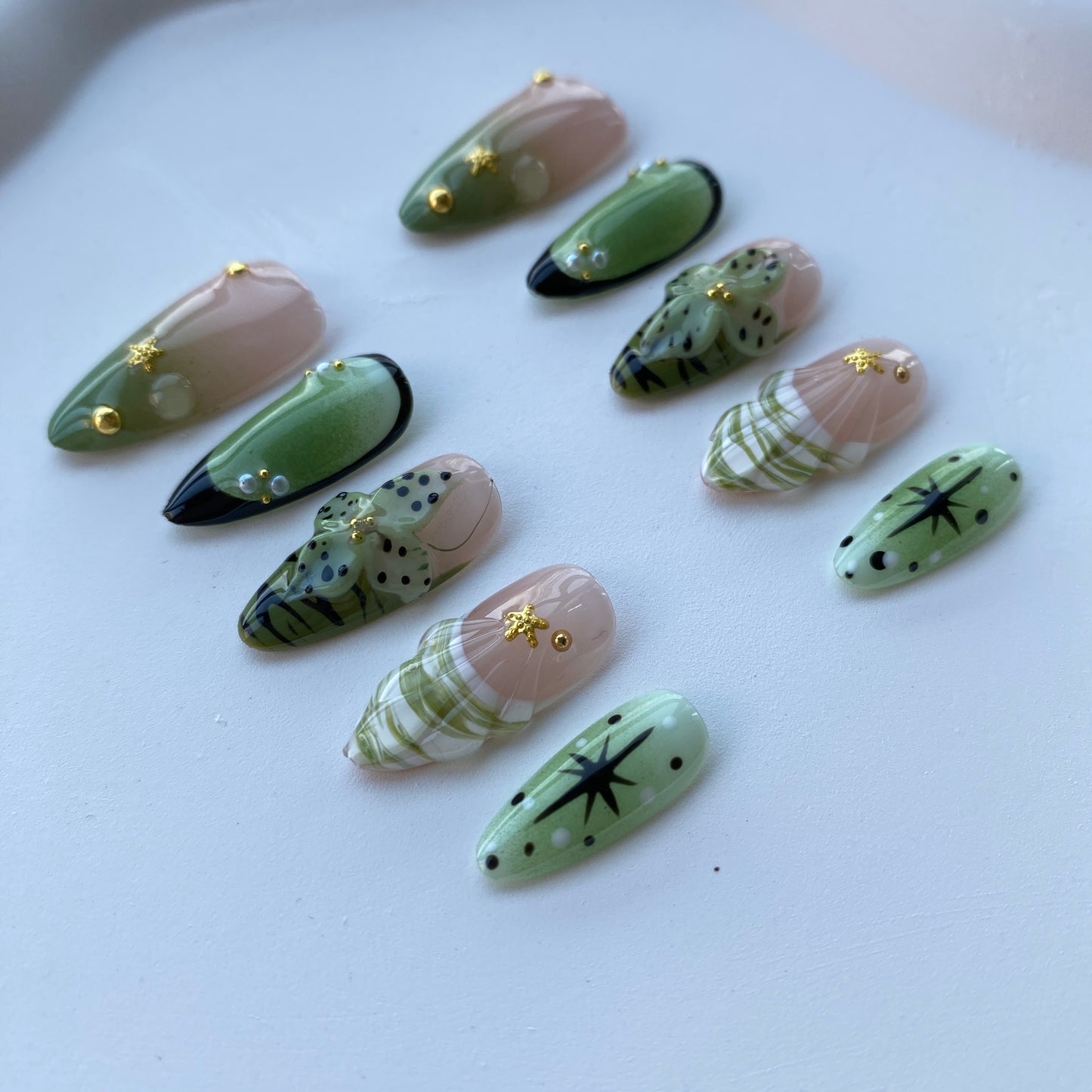 F06—Handmade Almond 3D Sculpted Wearable Nails