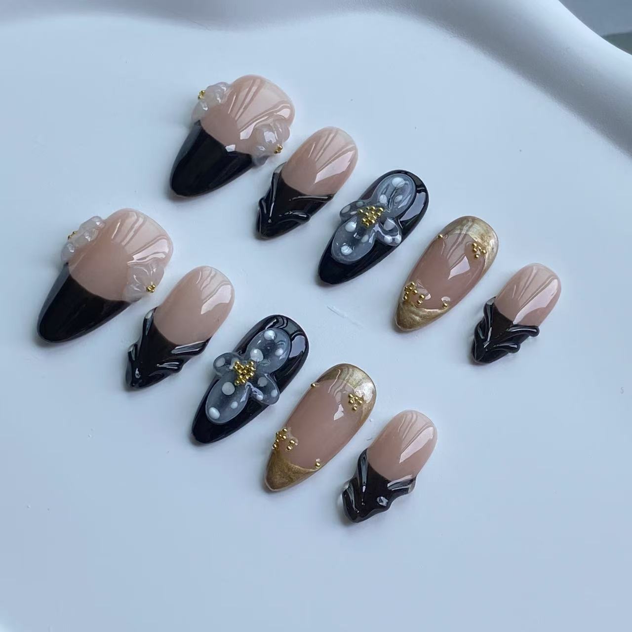 B01—Handmade Almond 3D Sculpted French Wearable Nails
