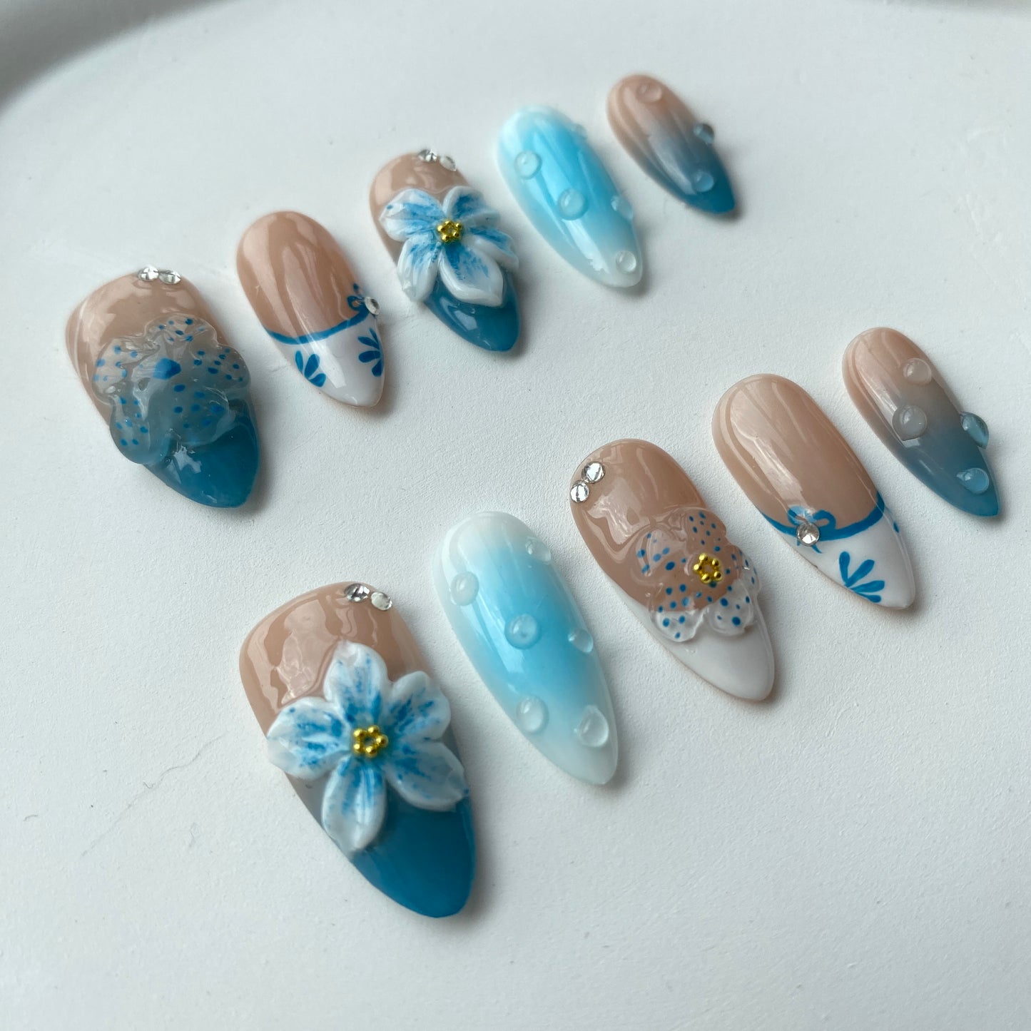 F05—Handmade Almond 3D Sculpted Wearable Nails