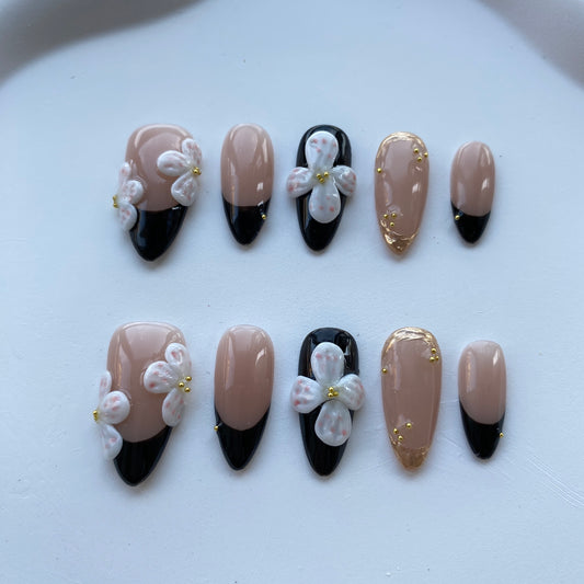 F07—Handmade Almond 3D Sculpted Wearable Nails